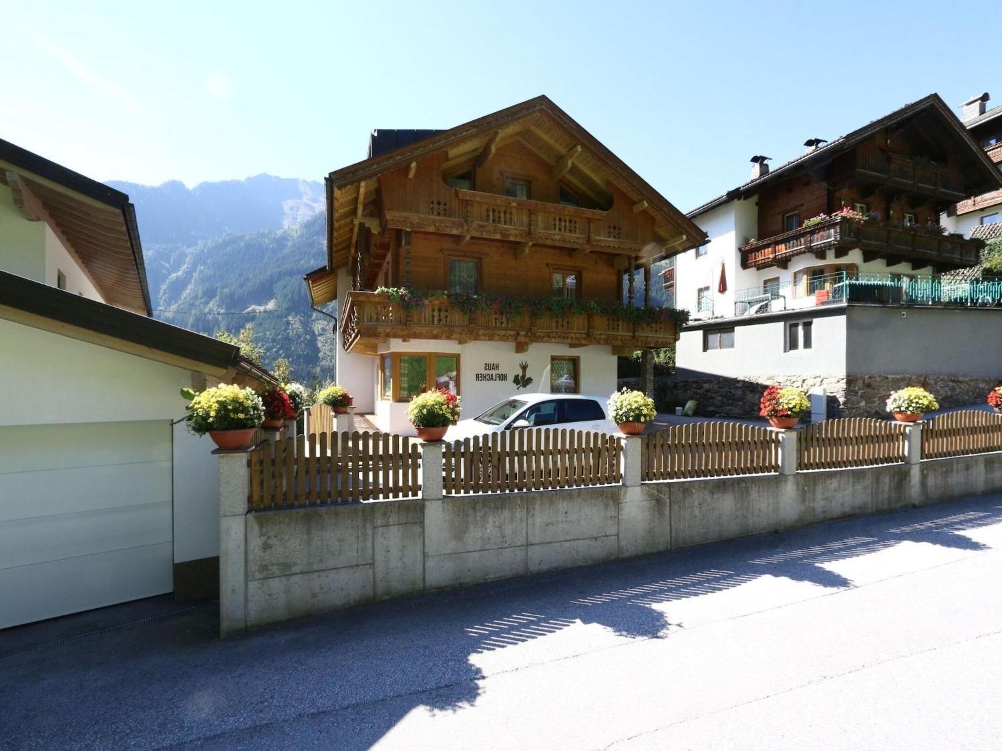 Apartment In Mayrhofen In The Mountains Екстериор снимка
